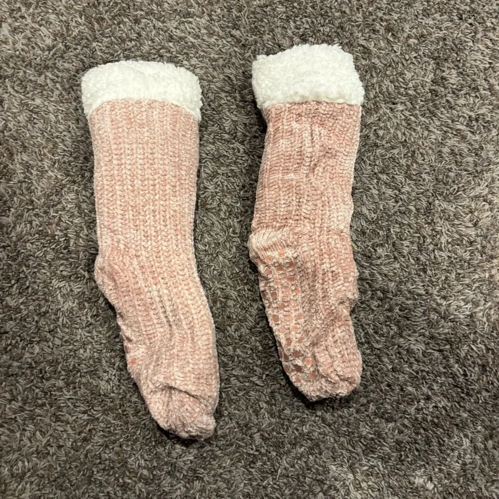 Cozy Pink Knit Slipper Socks with White Fleece Cuff